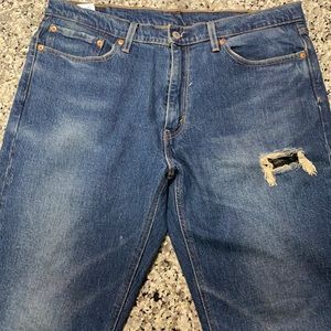 Levi 36L 34W never worn distressed jeans